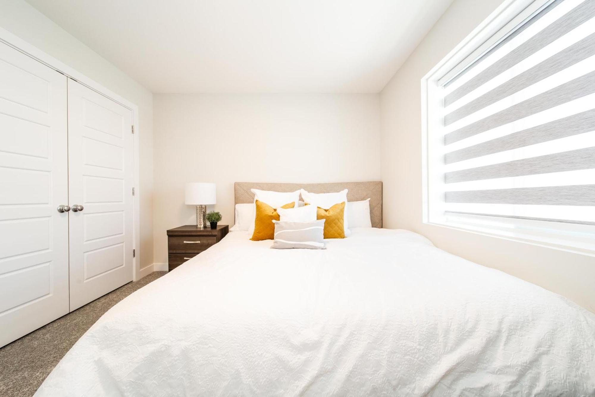 Holiday home Beautiful Elegant Sleeps 10 Edmonton